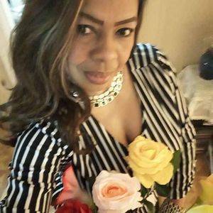 Meet your Posher, Xenia